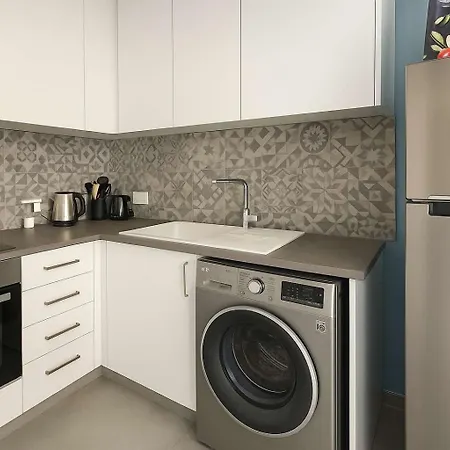 Modern 1br With View In 라르나카