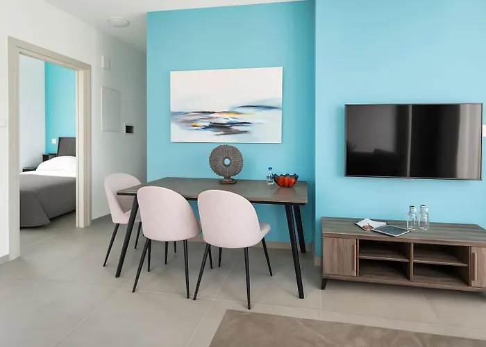 Modern 1br With View In Larnaca * Ларнака