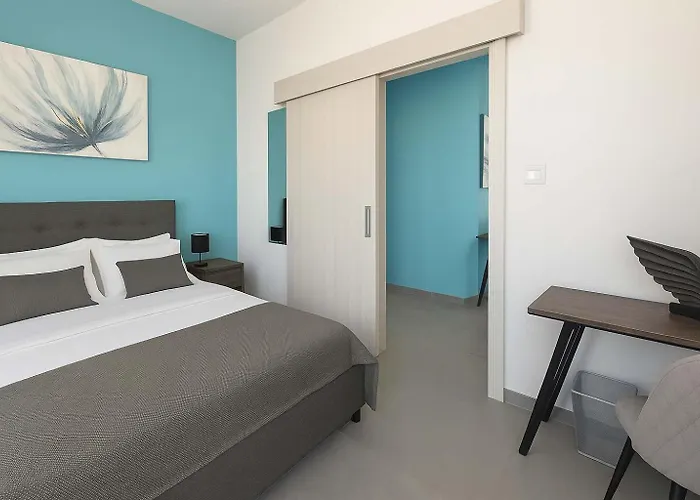 Апартаменты Modern 1br With View In Larnaca Ларнака