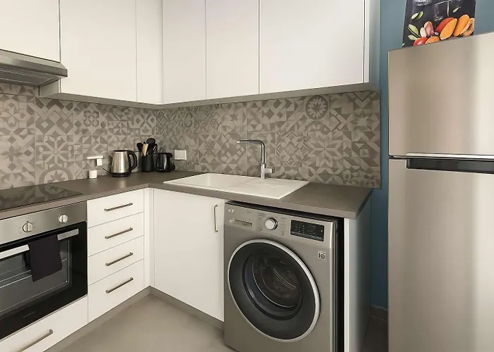 Modern 1br With View In 라르나카